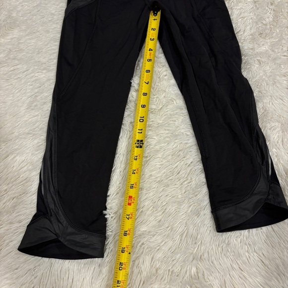 Lululemon Women's Chase Me Crop Cropped II Running Leggings Pants Size 4 - Picture 7 of 15